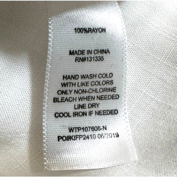 Socialite Women’s Puff Bow Sleeve Button Front Blouse Top White Size XL Milkmaid - Picture 7 of 7